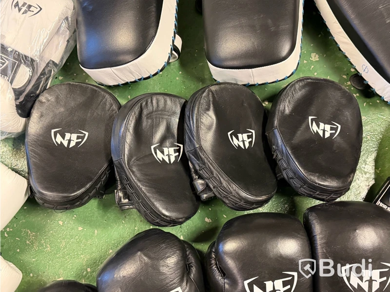 Boxningsset #4 - Nordic Fighter, handskar och mittsar