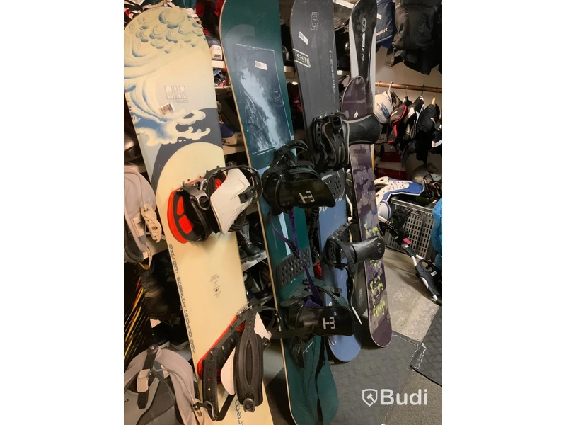 8st begagnade snowboards