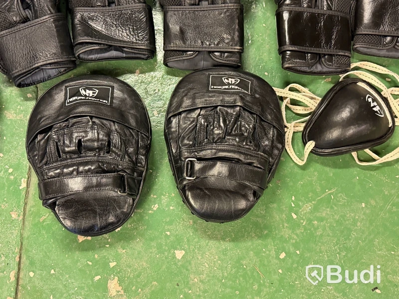 Boxningsset #5 - Nordic Fighter, handskar och mittsar
