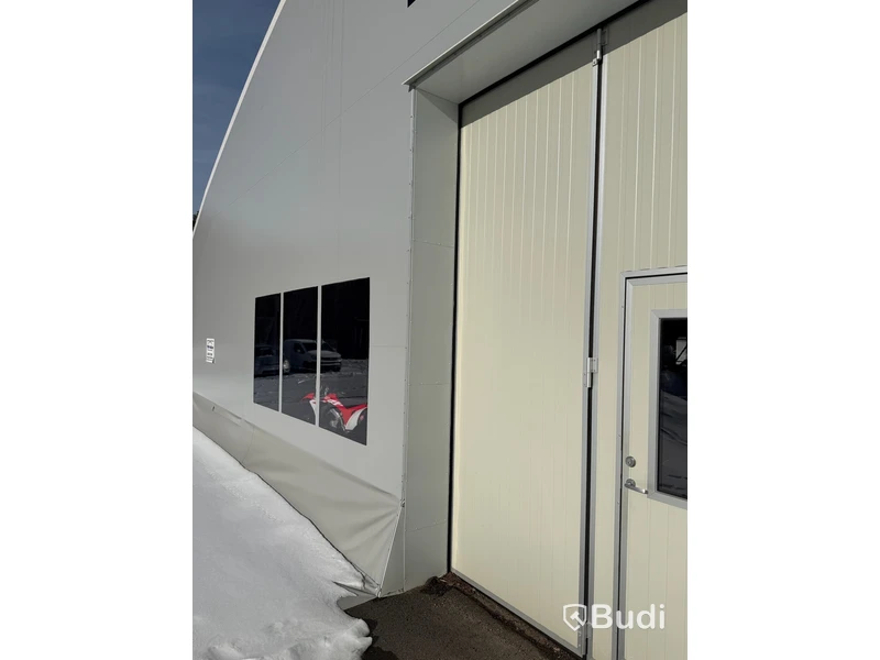 Tälthall 480m² med port och 2 kontor i kopplad byggbod
