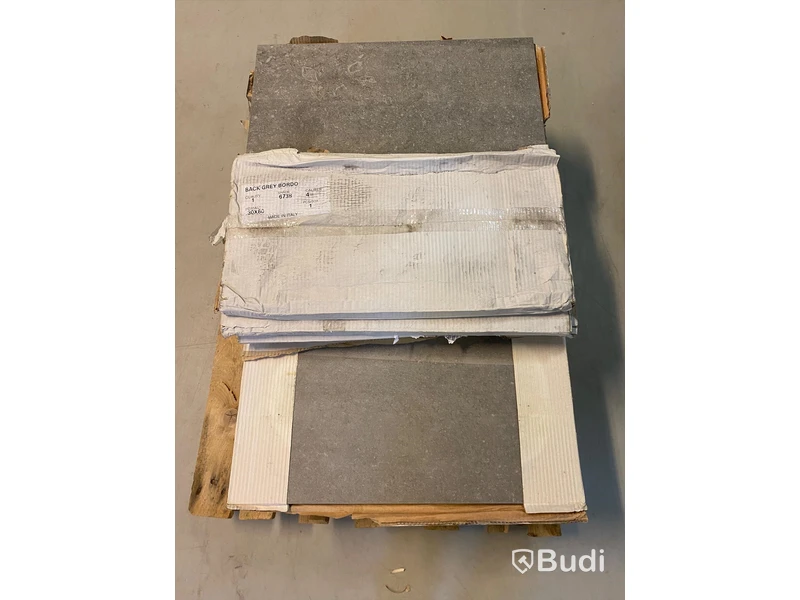 34 st. Kakel Bricmate Z NORRVANGE GREY POOLSIDE/STEP 30X60CM, SHADE 6738, UTOMHUS