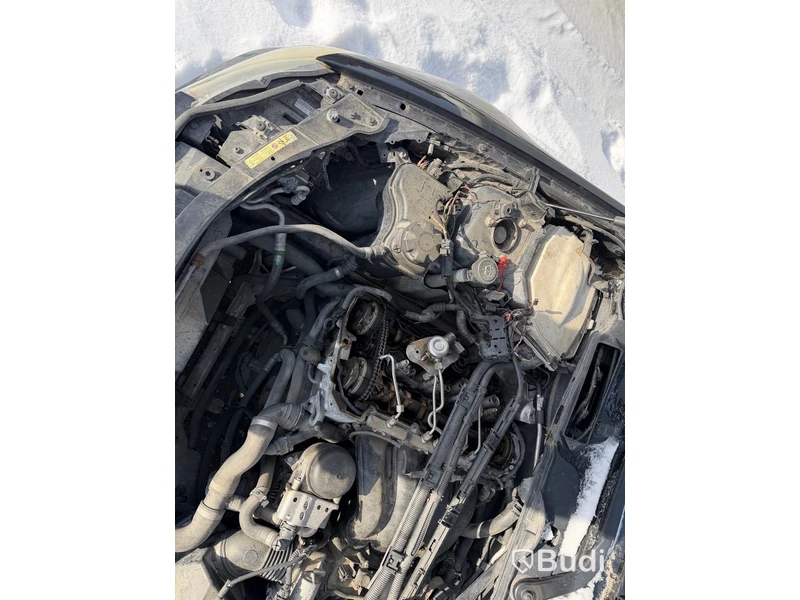 BMW 320i Touring Manuell, 170hk - 2010 - reparations/ reservdelsobjekt