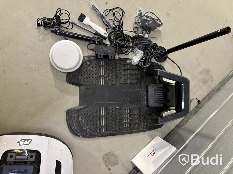 ROBOTGRÄSKLIPPARE MAMMOTION YUKA MINI 600M - RESERVDELSOBJEKT