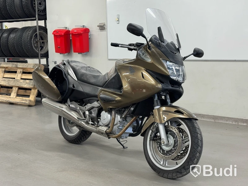 Motorcykel Honda Deauville -2006 | Reparationsobjekt