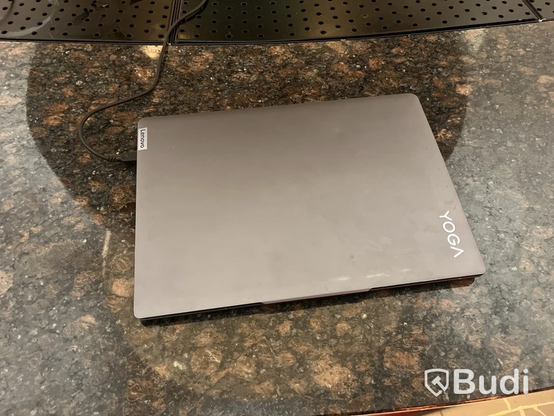 1 st. Laptop Lenovo - Yoga