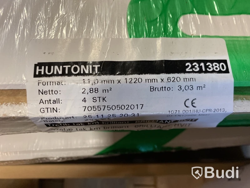 ca 20,16 kvm TAKPANEL HUNTONIT BRILLIANT VIT 11X620X1220MM