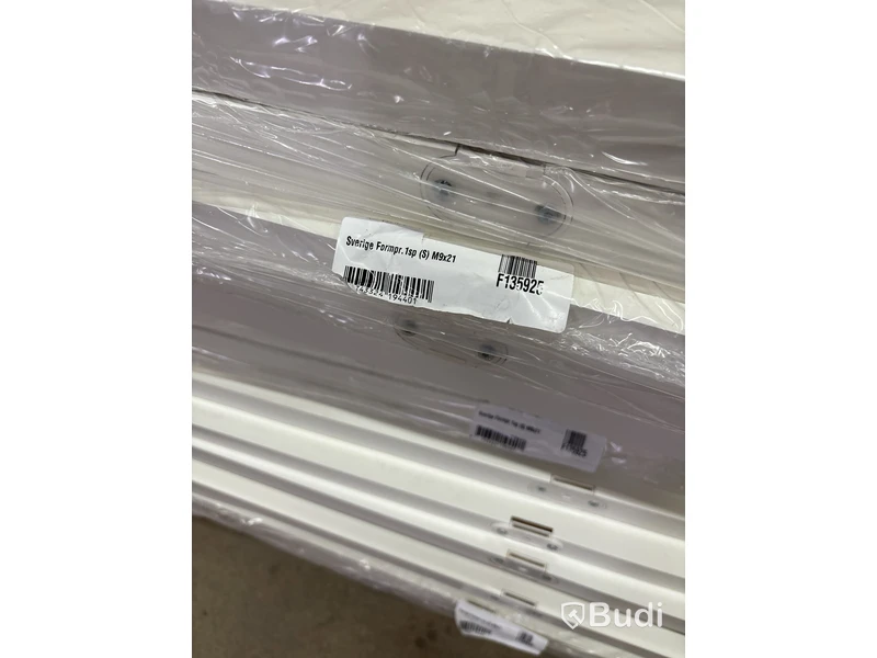 Parti med innerdörrar Solid Elements Sverige M9x21, vit