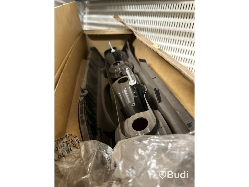 Hyllsektioner med allt innehåll, se bilder