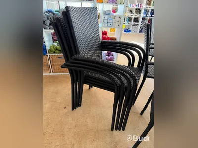 12 st stolar för utomhusbruk