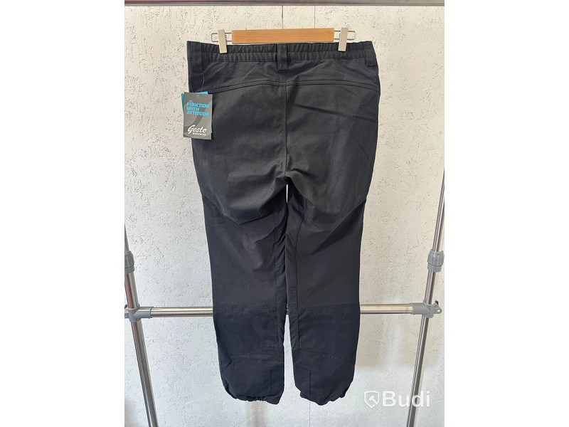 Hoodie, stl. M, Clique, svart. & (NY) Vandrarbyxor, stl. M, Gesto Workwear, svart.