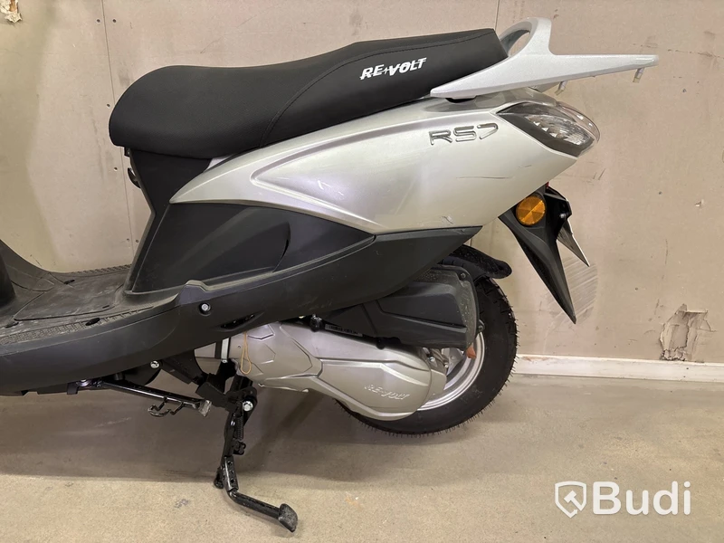 Scooter Re-Volta RS7 -2022 | Lätt motorcykel