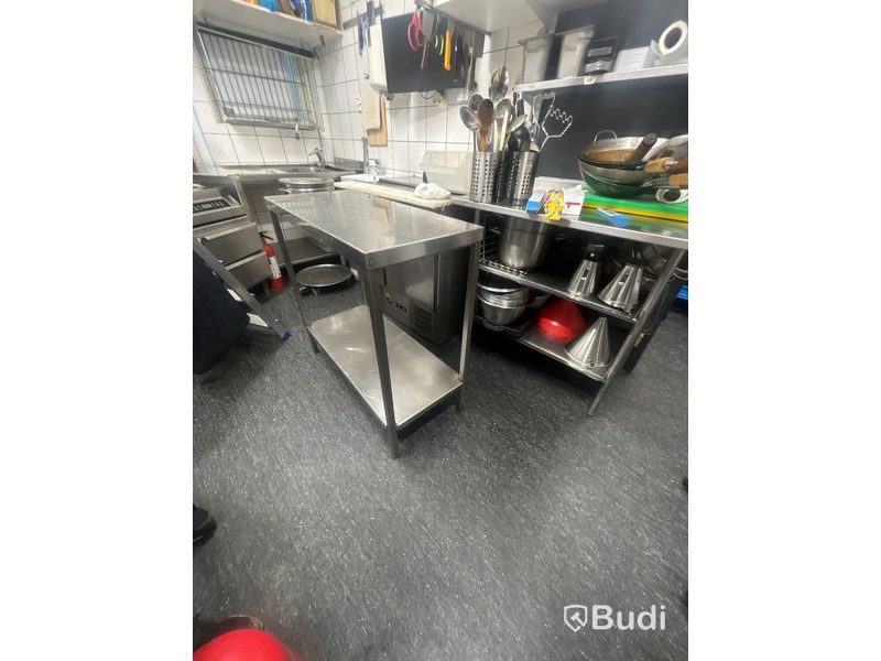 Rostfri bänk