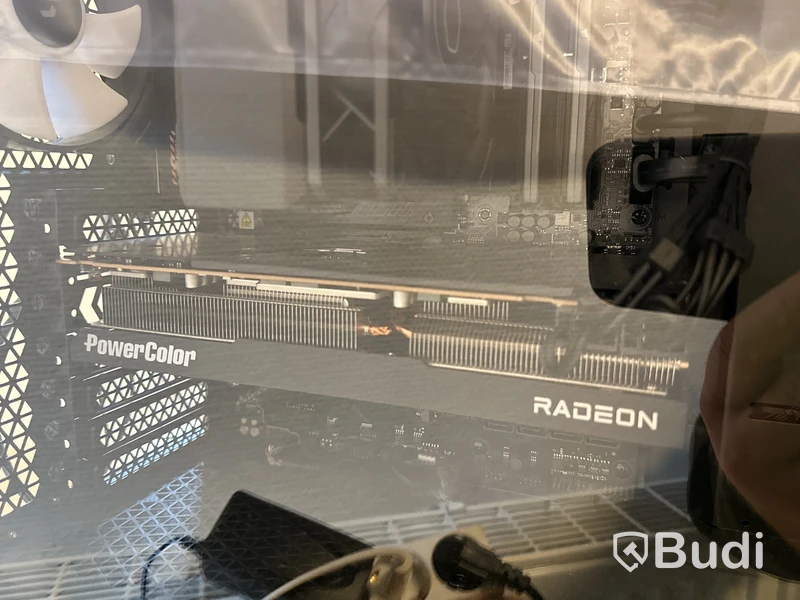 Dator Fractal Design, Radeon