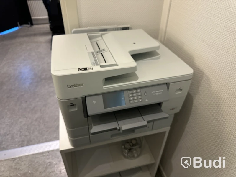Skrivare Brother MFC-J695DW, WiFi