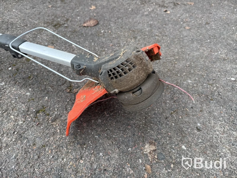 Batteridriven grästrimmer Husqvarna 215iL 36V