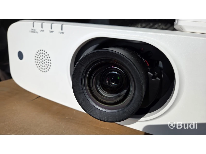 Panasonic projektor med större projektorduk