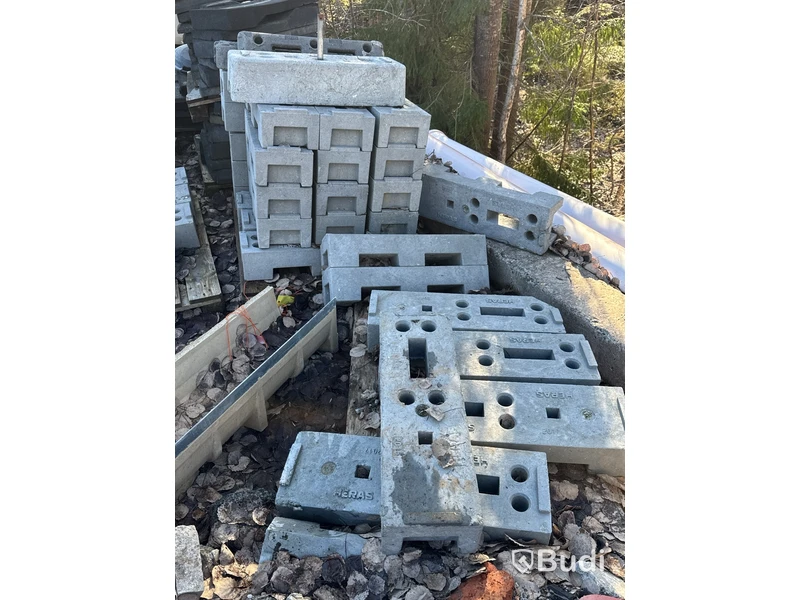 Staketfot till byggstängsel