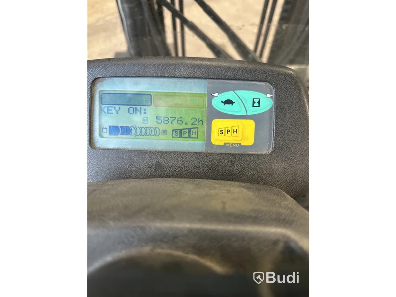 Gaffeltruck Toyota 7FBMF30, 80V, 2010 trasig bakruta, batteriet urladdat vid ankomst.