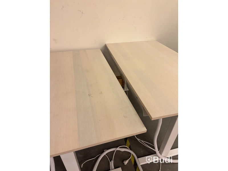 3 st. Höj- och sänkbart skrivbord Linak