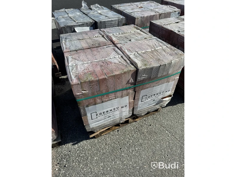 130 kvm massivt fasadtegel, Wienerberger - Packhustegl + 25 kvm Wienerberger Onyx