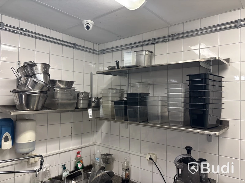 7 st. Rostfria vägghyllor