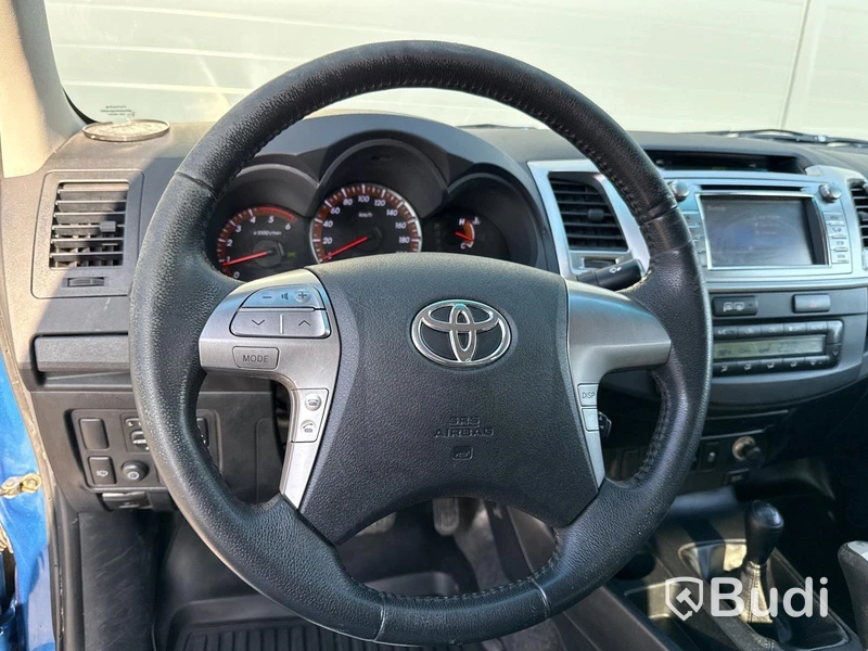 Toyota Hilux 3.0 D Invincible | Dubbelhytt | Automat | 2014