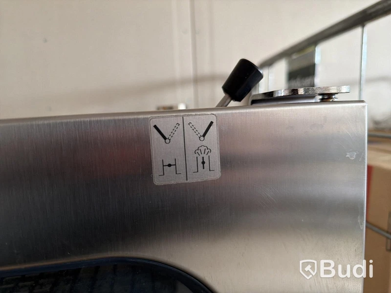 Varmluftsugn Electrolux ECF/E6-0 400V med stativ