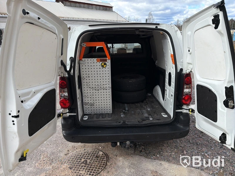 Peugeot Partner 1.6 BlueHDI Skåp (100hk) -2017