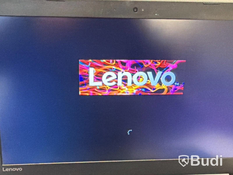 Laptop Lenovo V320