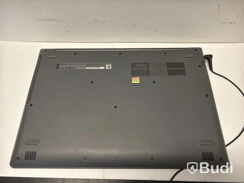 Laptop Lenovo V320