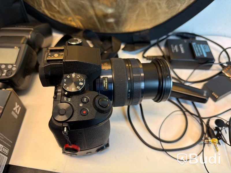 Systemkamera Lumix med tillbehör