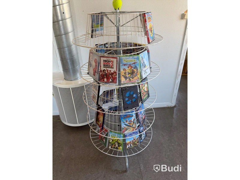 Rum #7 - möbler, spel, lego, tv, filmer och böcker