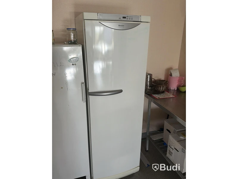 2 st frysskåp, Husqvarna samt Electrolux