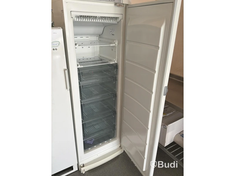 2 st frysskåp, Husqvarna samt Electrolux