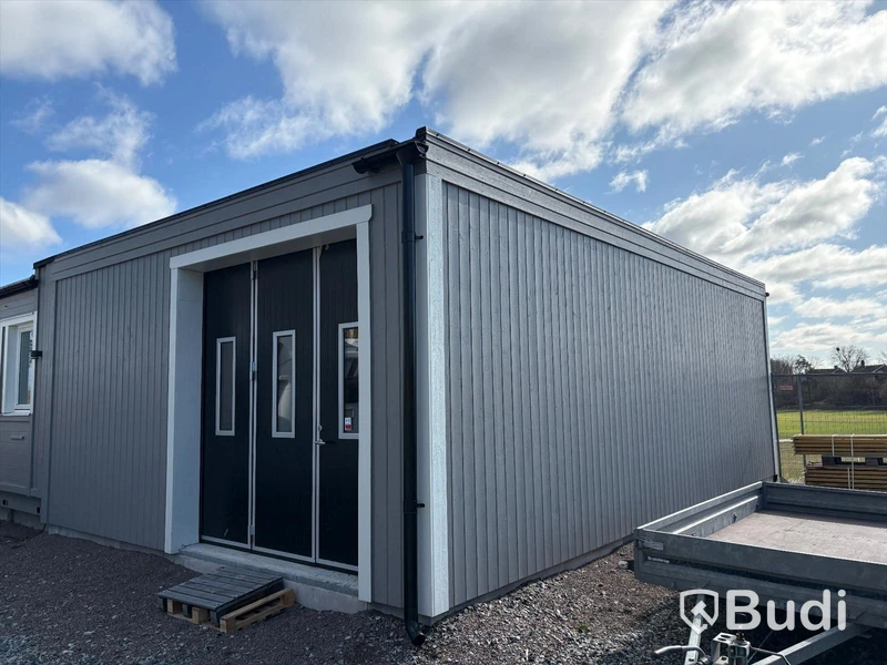 Isolerad utbyggnad, 9x6 meter, med Prido port