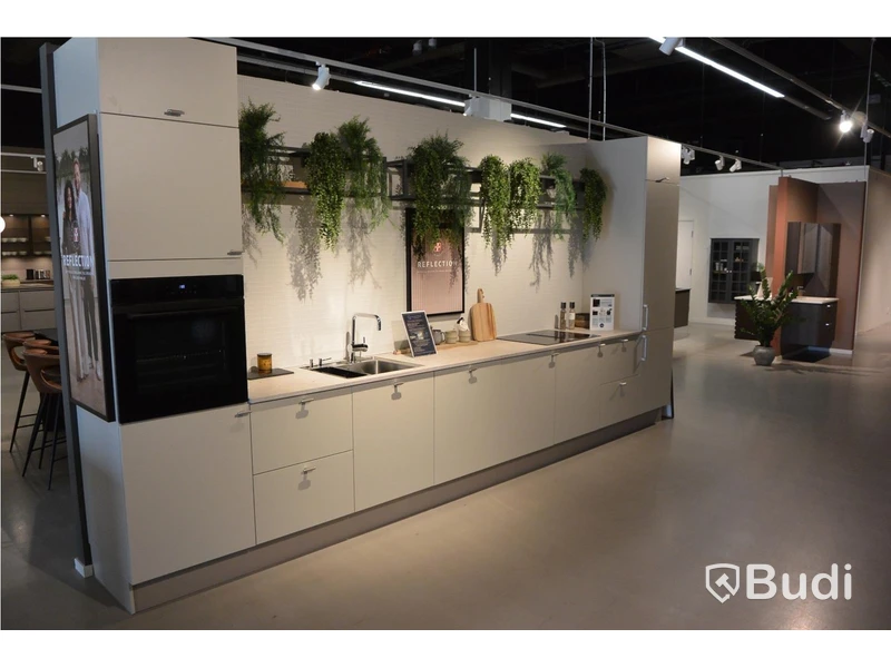 Display Kitchen – Reflektion