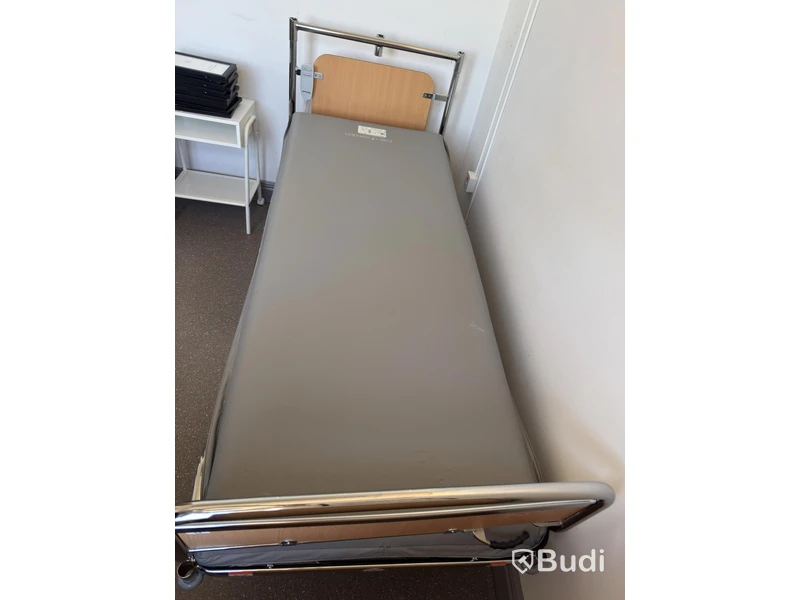 Sjukhussäng, elektrisk, ställbar