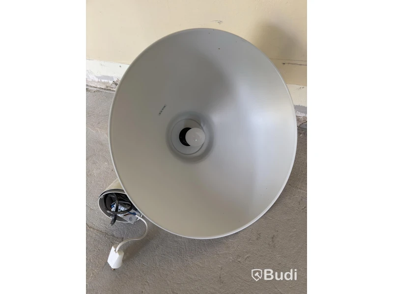 Lot of assorted lamps