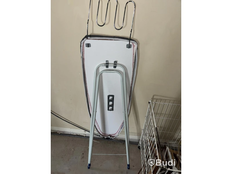 Laundry basket incl. ironing board and hangers