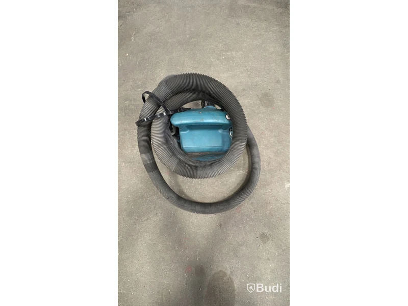 Parti med verktyg Makita 18V LXT