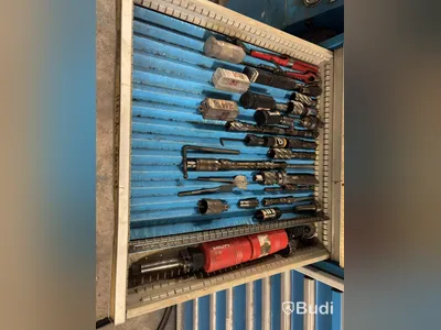 Verktygshurts Gigant, inkl. innehåll