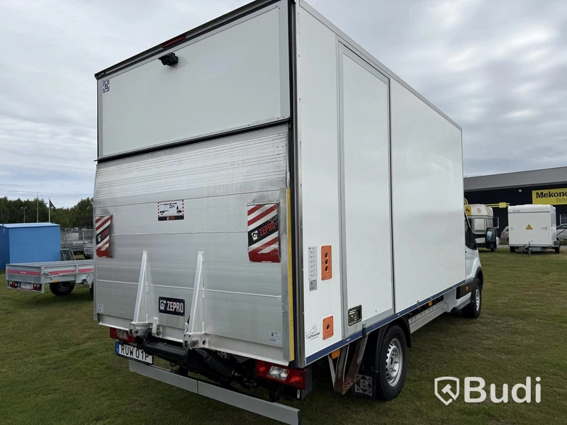 Lätt Lastbil Ford E-Transit 350 -2023 | Bercoskåp- lift