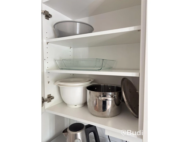 Contents of a fully furnished four-room apartment - see all images for complete contents