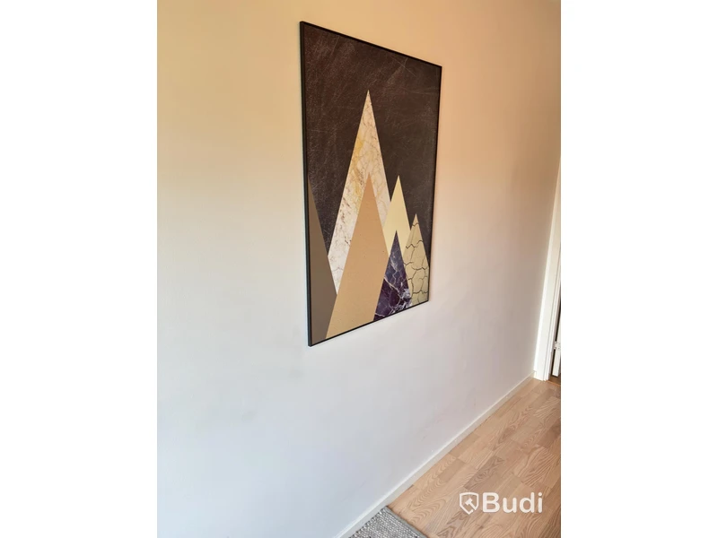 Contents of a fully furnished three-room apartment – see all photos for the complete inventory