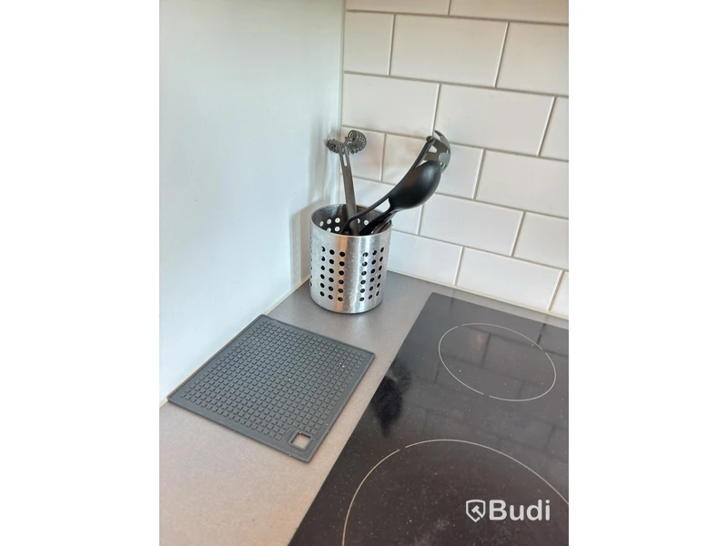 Contents of a fully furnished three-room apartment – see all photos for the complete inventory