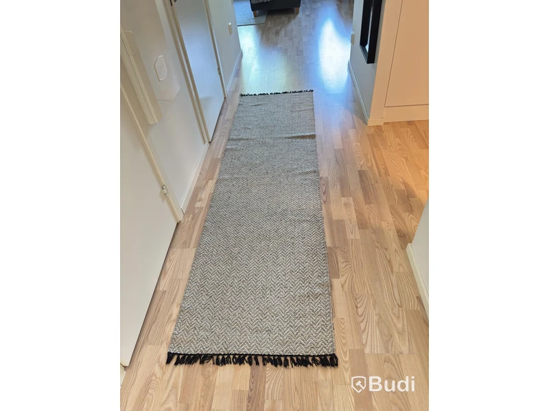 Contents of a fully furnished one-bedroom apartment - see all images for complete contents