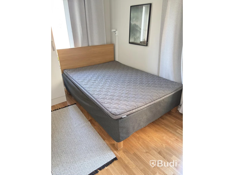 Contents of a fully furnished three-room apartment - see all images for the complete contents
