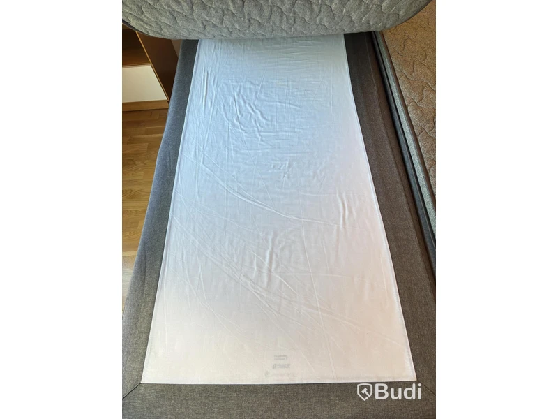 Contents of a fully furnished three-room apartment - see all images for complete contents