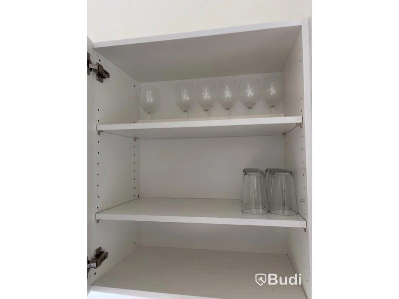 Contents from a fully furnished three-room apartment – see all photos for complete contents