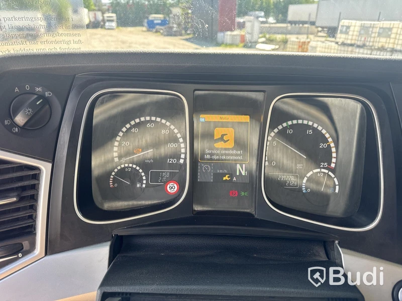 Slagbil Mercedes-Benz Actros -2019 |